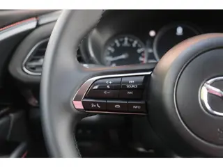 Foto 12 van Mazda CX-30 2.5 e-SkyActiv-G M Hybrid 140pk Aut. Nagisa - Head-up display - Bose - Adaptieve cruise