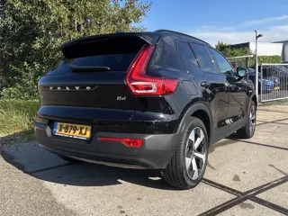 Foto 14 van Volvo XC40 2.0 B4 Plus Dark (bj 2024, automaat)