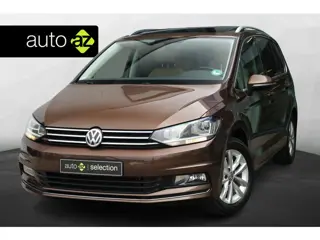 Volkswagen Touran 1.2 TSI Highline 7p / Panorama / Adaptive cruise / Leder