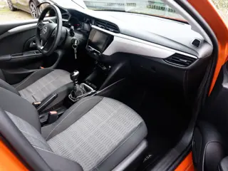 Foto 14 van Opel Corsa 1.2 Edition 2e-Eig. Dealer-Onderh. BOVAG-Garantie. NL-Auto.