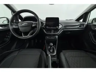 Foto 11 van Ford Fiesta 125pk Eco Hybrid Active X B&O Navi Camera Adap. Cruise Dodehoek & Parking pack Dealerond