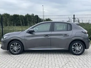 Foto 15 van Peugeot 208 1.2 PureTech Active Pack | CarPlay | PDC | Cruise control |