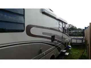 Foto 16 van Gmc-pace arrow PACE ARROW ,Fleetwood Camper,454 V8,Automaat