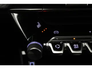 Foto 13 van Peugeot 208 1.2 Hybrid 145 e-DCS6 GT |Stoelverw.|Massage|