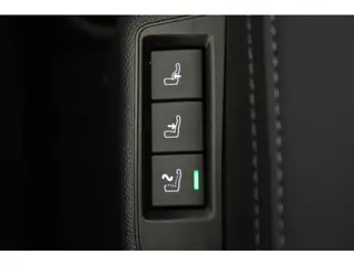 Foto 20 van Peugeot 208 1.2 Hybrid 145 e-DCS6 GT |Stoelverw.|Massage|