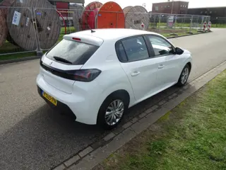 Foto 18 van Peugeot 208 1.2 PureTech Active