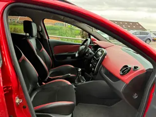 Foto 18 van Renault Clio Estate 1.2 TCe Intens | Half leder + Cruise + Clima nu € 5.975,-!!!