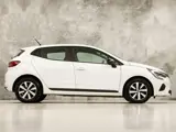Foto 28 van Renault Clio 1.0 TCe 90 Equilibre (APPLE CARPLAY, GROOT NAVI, CRUISE, SPORTSTOELEN, LANE ASSIST, NIE