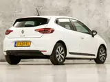 Foto 27 van Renault Clio 1.0 TCe 90 Equilibre (APPLE CARPLAY, GROOT NAVI, CRUISE, SPORTSTOELEN, LANE ASSIST, NIE