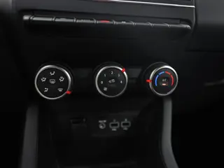 Foto 12 van Renault Clio 1.0 TCe 90 Equilibre (APPLE CARPLAY, GROOT NAVI, CRUISE, SPORTSTOELEN, LANE ASSIST, NIE