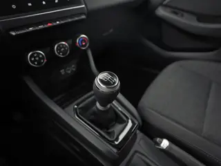 Foto 16 van Renault Clio 1.0 TCe 90 Equilibre (APPLE CARPLAY, GROOT NAVI, CRUISE, SPORTSTOELEN, LANE ASSIST, NIE