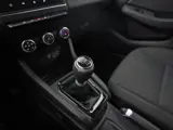 Foto 26 van Renault Clio 1.0 TCe 90 Equilibre (APPLE CARPLAY, GROOT NAVI, CRUISE, SPORTSTOELEN, LANE ASSIST, NIE