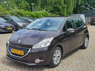Peugeot 208 1.2 VTi Envy|NAVI|CruiseControl|PDC|CLIMA|NAP