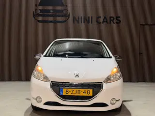 Foto 17 van Peugeot 208 1.2 VTi Style Riem vervangen.