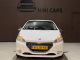 Foto 27 van Peugeot 208 1.2 VTi Style Riem vervangen.