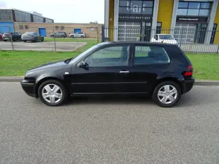Foto 18 van Volkswagen Golf 1.4-16V