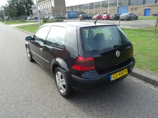Foto 17 van Volkswagen Golf 1.4-16V