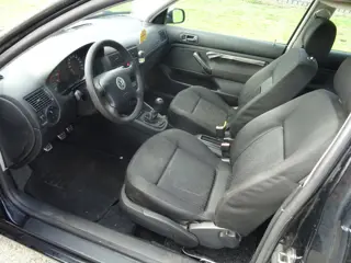 Foto 11 van Volkswagen Golf 1.4-16V