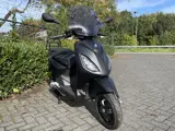 Foto 23 van Piaggio One 45 km Elektrische Scooter DEMO BETAAL met in3