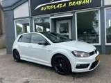 Foto 28 van Volkswagen Golf 1.2 TSI R-LINE / CLIMAT / PANODAK /PDC / STOELVW