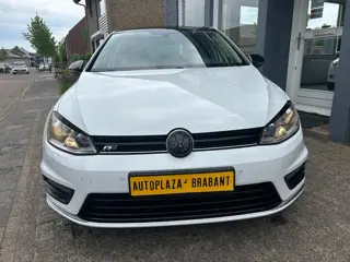 Foto 14 van Volkswagen Golf 1.2 TSI R-LINE / CLIMAT / PANODAK /PDC / STOELVW