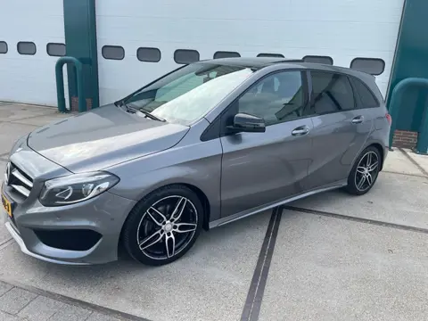 Mercedes-Benz B-klasse 180 AMG Night Edition Plus 1e Eigenaar