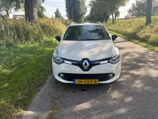 Foto 19 van Renault Clio Estate 1.2 Dynamique Airco Pdc Achter Cruise Navi Automaat Mist Lampen Voor