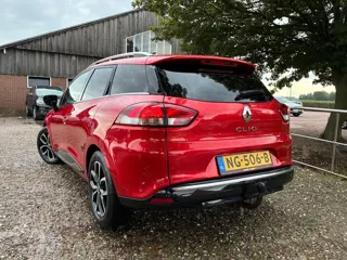 Foto 12 van Renault Clio Estate 1.2 TCe Intens | Half leder + Cruise + Clima nu € 5.975,-!!!