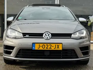Foto 20 van Volkswagen Golf Variant R 2.0 / PANO / LEER / ACC / DYN AUDIO