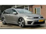 Foto 29 van Volkswagen Golf Variant R 2.0 / PANO / LEER / ACC / DYN AUDIO