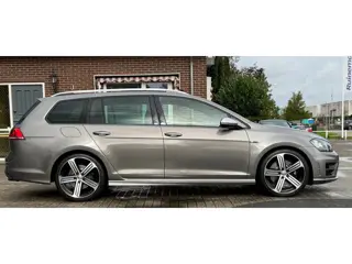 Foto 18 van Volkswagen Golf Variant R 2.0 / PANO / LEER / ACC / DYN AUDIO