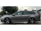 Foto 24 van Volkswagen Golf Variant R 2.0 / PANO / LEER / ACC / DYN AUDIO