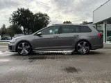 Foto 23 van Volkswagen Golf Variant R 2.0 / PANO / LEER / ACC / DYN AUDIO