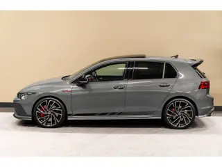 Foto 11 van Volkswagen Golf 2.0 TSI GTI Clubsport PANO*H/K*HUD*VOLL