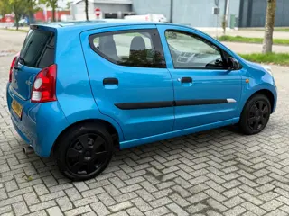 Foto 17 van Suzuki Alto 1.0 Comfort Airco Dealer onderhouden