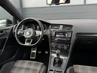 Foto 12 van Volkswagen Golf 2.0 TSI GTI Stage 1|Cruise|Camera|Stoelverwarming|Navi|LMV
