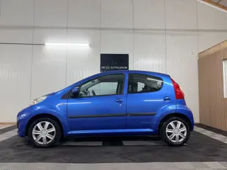 Foto 16 van Peugeot 107 1.0-12V Urban Move|Airco|NW Koppeling|NAP