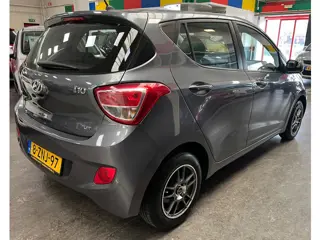 Foto 14 van Hyundai I10 1.0i Go! Airco - Nav - NAP - Cruise Cntrl - Bleutooth - Start/Stop - Goed onderhouden au