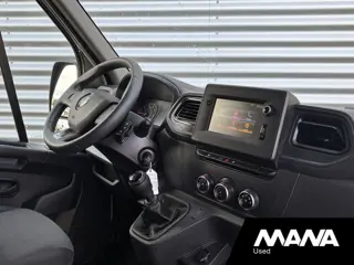 Foto 11 van Renault Master T35 2.3 dCi 135 L2H2 Airco Bluetooth Sensoren Radio