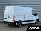 Foto 29 van Renault Master T35 2.3 dCi 135 L2H2 Airco Bluetooth Sensoren Radio