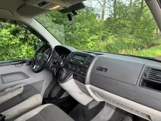 Foto 14 van Volkswagen Transporter 2.0 TDI L2H1 2015 MARGE 140PK AUTOMAAT AIRCO CRUISE