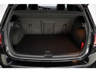 Foto 18 van Volkswagen Golf 2.0TSI 4Motion R PANO | FULL LEDER | CAMERA | KEYLESS | STOEL.VW | KEYLESS | LANE.AS