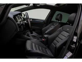 Foto 11 van Volkswagen Golf 2.0TSI 4Motion R PANO | FULL LEDER | CAMERA | KEYLESS | STOEL.VW | KEYLESS | LANE.AS