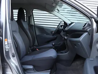 Foto 13 van Suzuki Alto 1.0 Celebration EASSS *Airco*