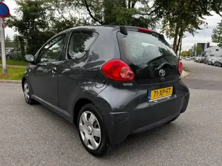 Foto 16 van Toyota Aygo 1.0-12V +|AIRCO|ELEKRAMEN|STUURBEKR|APK27-09-2027|INRUILKOOPIE