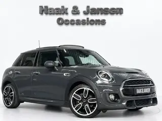 Foto 13 van Mini 5-Deurs 2.0 Cooper S JCW 192PK Automaat Pano Leder