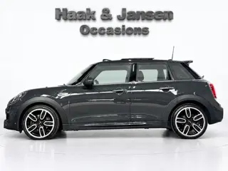 Foto 18 van Mini 5-Deurs 2.0 Cooper S JCW 192PK Automaat Pano Leder