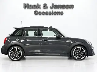 Foto 19 van Mini 5-Deurs 2.0 Cooper S JCW 192PK Automaat Pano Leder