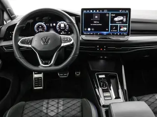 Foto 14 van Volkswagen Golf 1.5 eTSI 150pk DSG R-Line Edition · Panoramadak · Apple/Android Car Play · Camera +