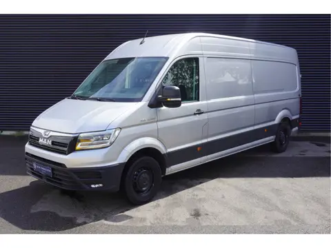 MAN TGE 3.160 160pk Automaat RWD 3500kg Trekgewicht L4H3/L3H2 Apple carplay Camera Trekhaak Navigati